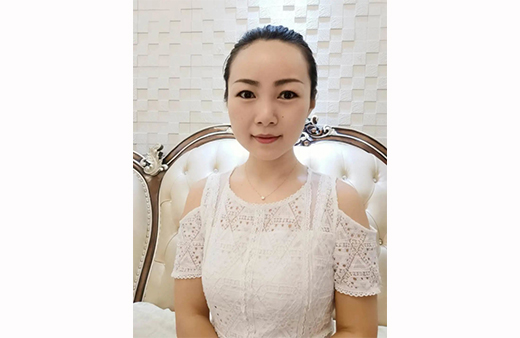 “世”在人為 | 世友地板新疆烏魯木齊經(jīng)銷(xiāo)商張寶月：服務(wù)快一步，業(yè)績(jī)上一層