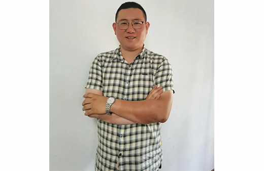 “世”在人為 | 世友地板江蘇興化經(jīng)銷商都滿宇：擼起袖子加油干，你就會(huì)成功