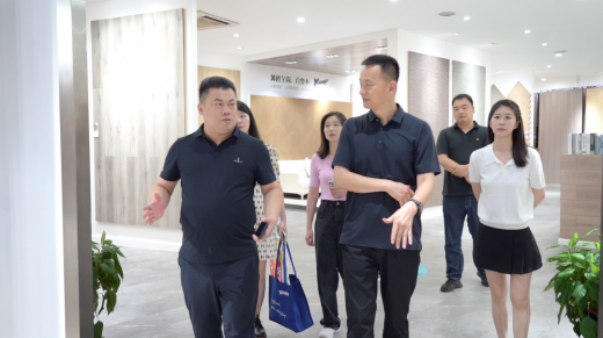 媒體聚焦 行業(yè)對話 | 搜狐發(fā)起“2023中國家居價值100公司”探尋之旅，走進(jìn)世友地板